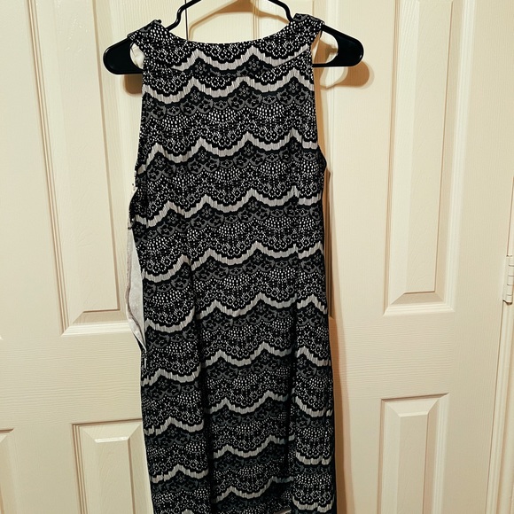 Cocktail dress - Picture 3 of 3